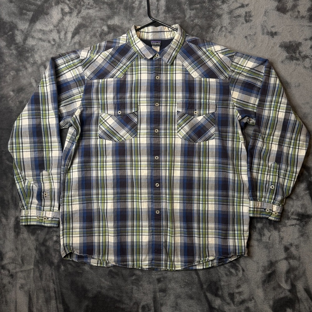 Patagonia Men's Long Sleeve Organic Cotton Blend Plaid Button Up Size X-Large